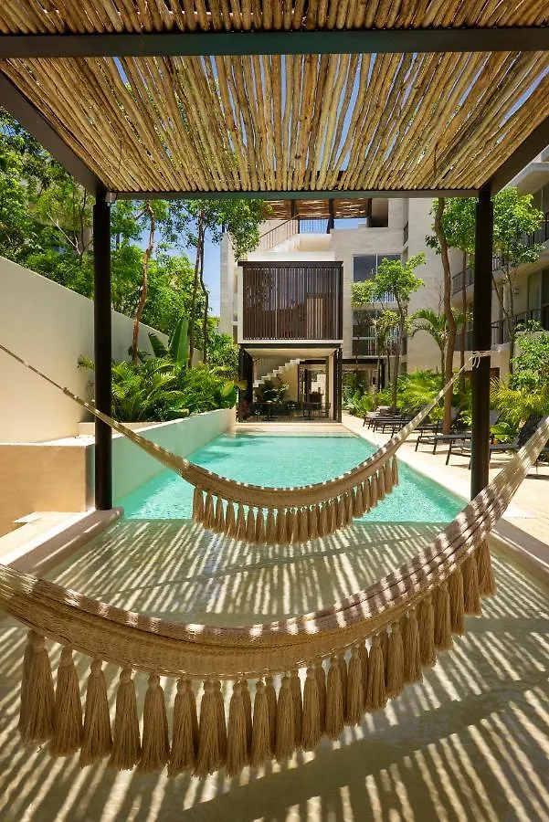 Private Pool And Rooftop For 3 툴룸 호텔